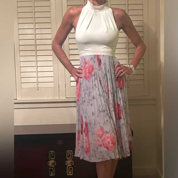 Ted Baker pleated midi dress - Picture 3 of 15